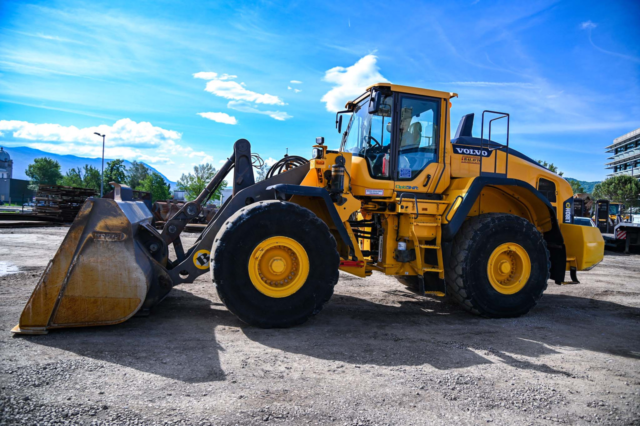 VOLVO L180H - Încărcător frontal pe pneuri: Foto 2 VOLVO L180H - Încărcător frontal pe pneuri: Foto 2