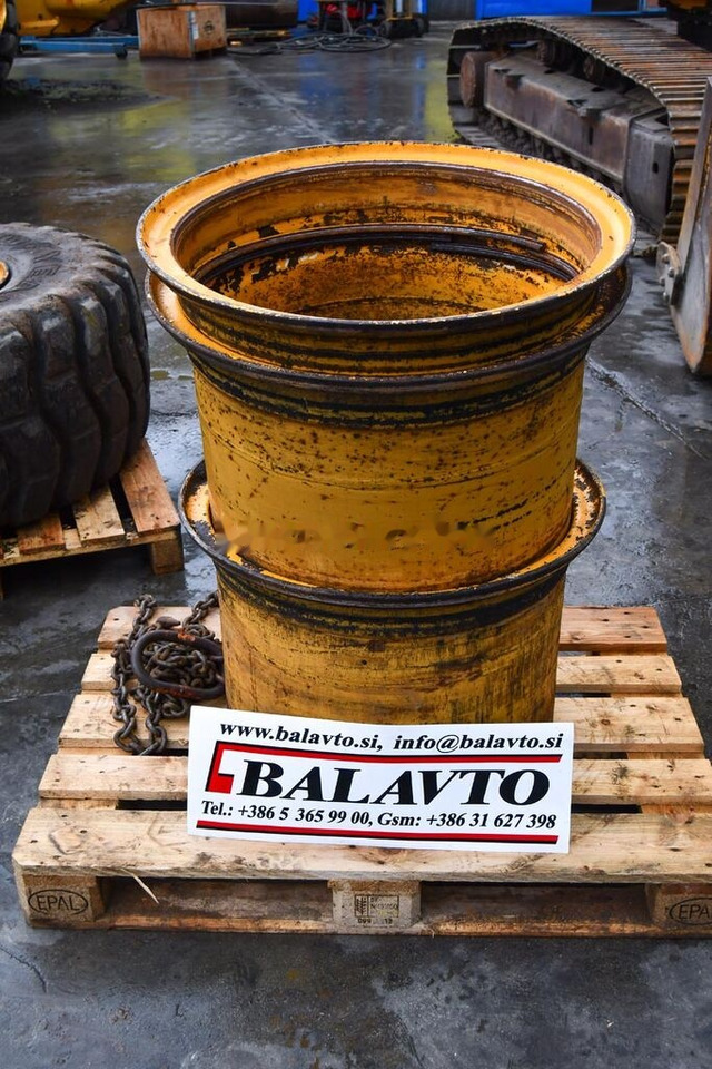 Volvo 4400, 6300, L90, L90B, L70 - Jantă: Foto 4 Volvo 4400, 6300, L90, L90B, L70 - Jantă: Foto 4