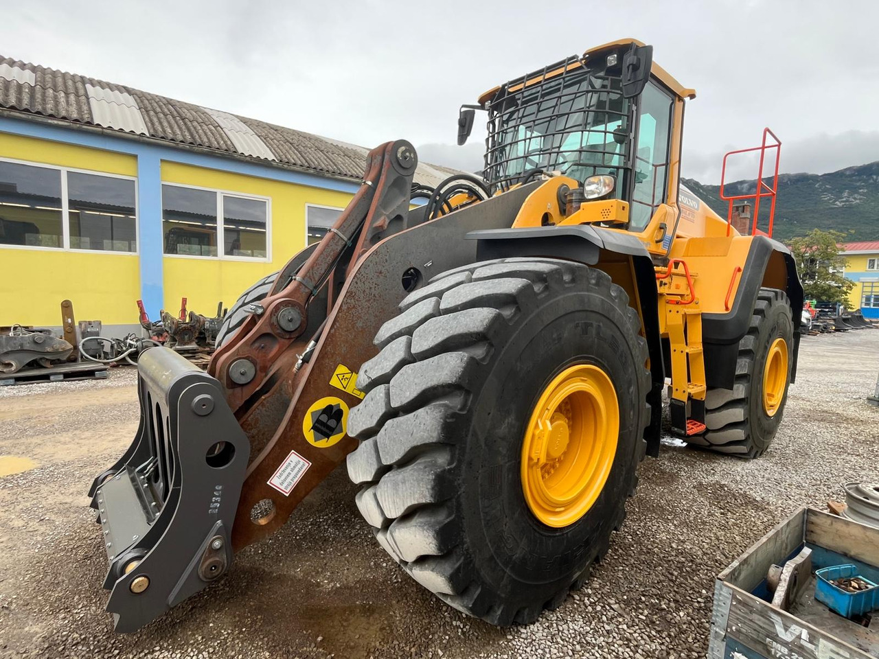 Volvo L220H - Încărcător frontal pe pneuri: Foto 3 Volvo L220H - Încărcător frontal pe pneuri: Foto 3