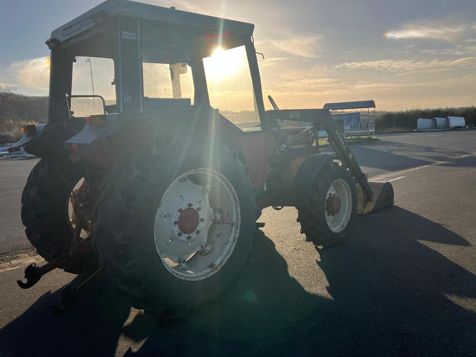IHC 744 AS Allrad Frontlader Bastlerfahrzeug Sammlerstück Traktor - Tractor agricol: Foto 5 IHC 744 AS Allrad Frontlader Bastlerfahrzeug Sammlerstück Traktor - Tractor agricol: Foto 5