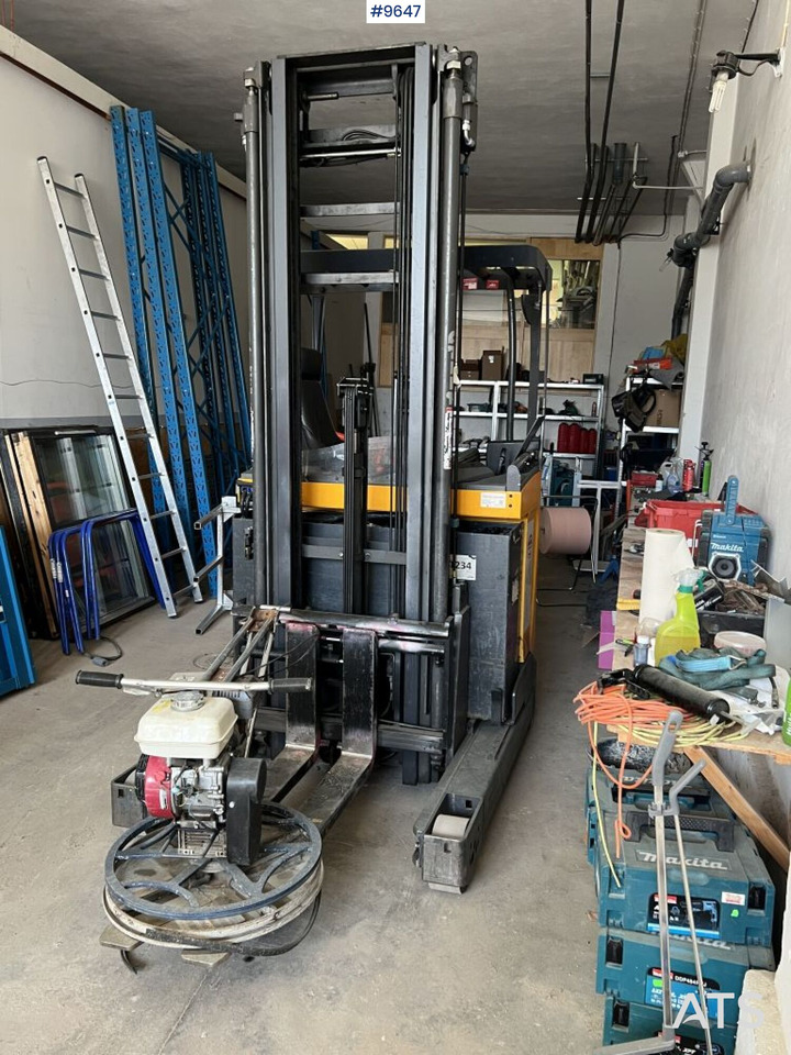 Atlet UMS 160 Reach Truck - Stivuitor cu catarg retractabil: Foto 2 Atlet UMS 160 Reach Truck - Stivuitor cu catarg retractabil: Foto 2