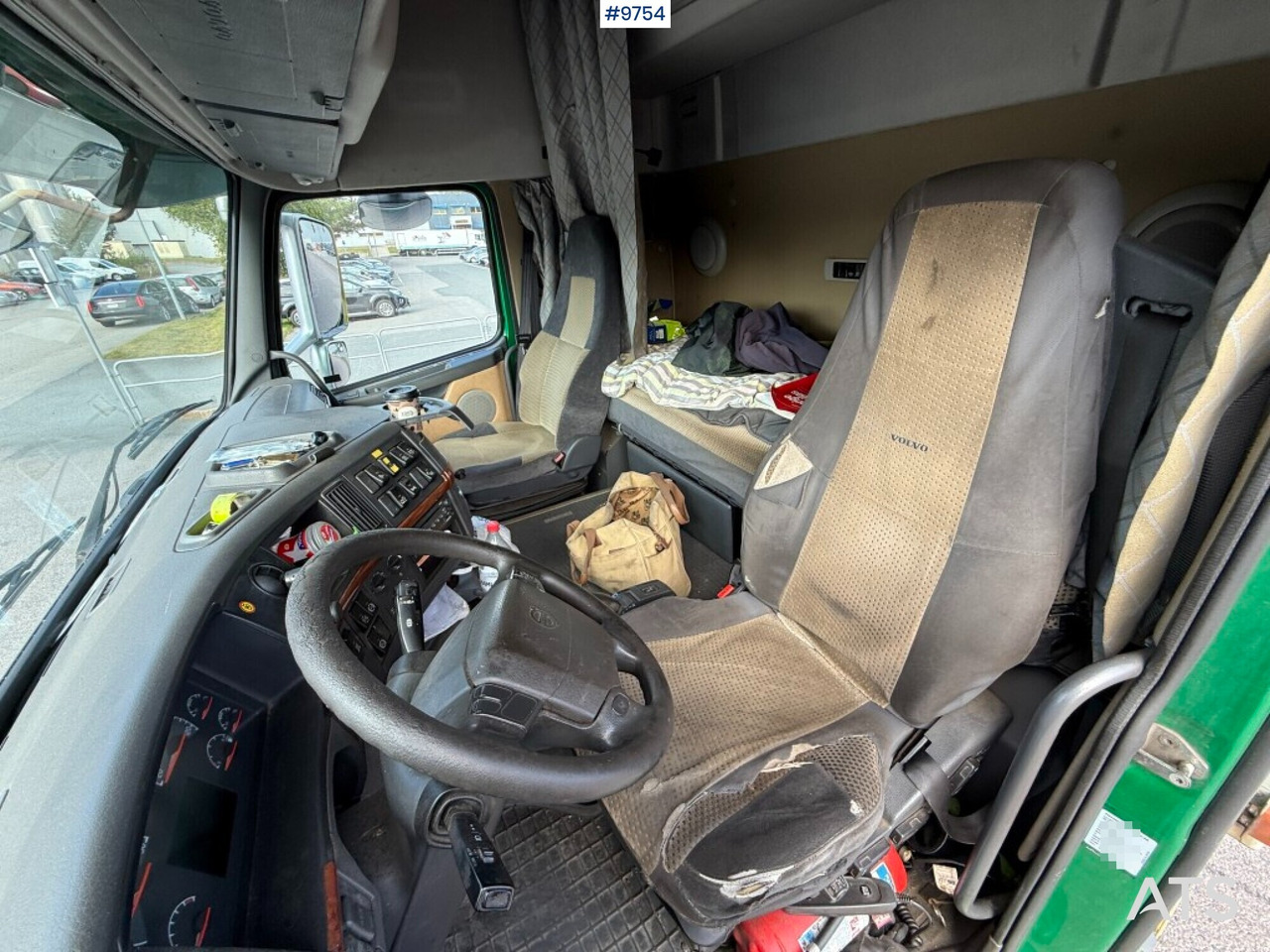 Box Truck Volvo FH 480 with 4-axle Ekeri trailer (VIDEO) - Camion furgon: Foto 5 Box Truck Volvo FH 480 with 4-axle Ekeri trailer (VIDEO) - Camion furgon: Foto 5