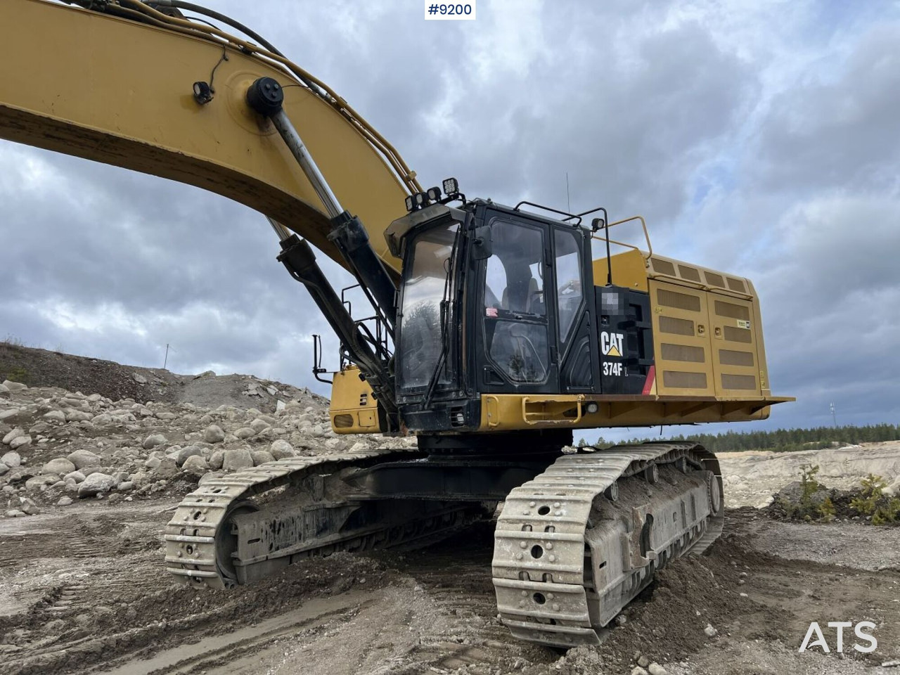 Excavator CAT 374 FL crawler excavator with bucket (VIDEO): Foto 11