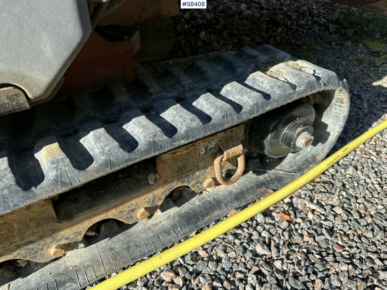 Ditch witch XT850 with Front loader and Backhoe attachment - Mini încărcător pe şenile: Foto 4 Ditch witch XT850 with Front loader and Backhoe attachment - Mini încărcător pe şenile: Foto 4