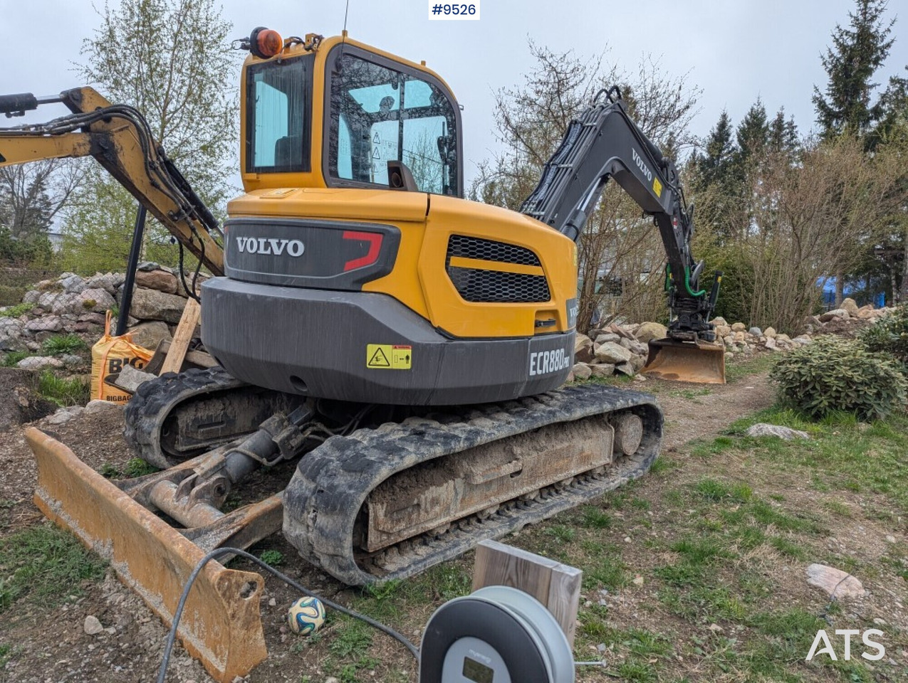 Excavator ECR88D PRO with Tiltrotator and Grader bucket - Excavator pe şenile: Foto 3 Excavator ECR88D PRO with Tiltrotator and Grader bucket - Excavator pe şenile: Foto 3