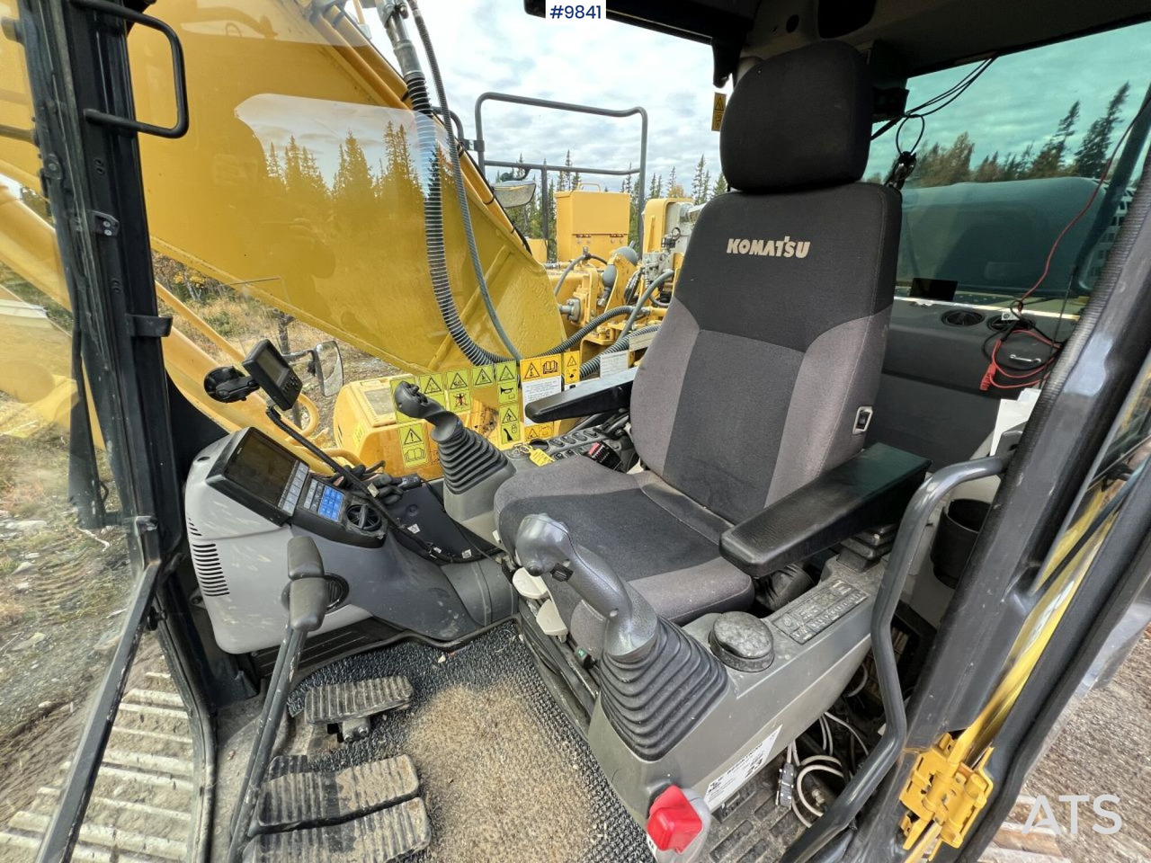 Excavator pe şenile Excavator Komatsu HB 215 LC-2 with Tiltrotator and Buckets(See Video): Foto 5 Excavator pe şenile Excavator Komatsu HB 215 LC-2 with Tiltrotator and Buckets(See Video): Foto 5