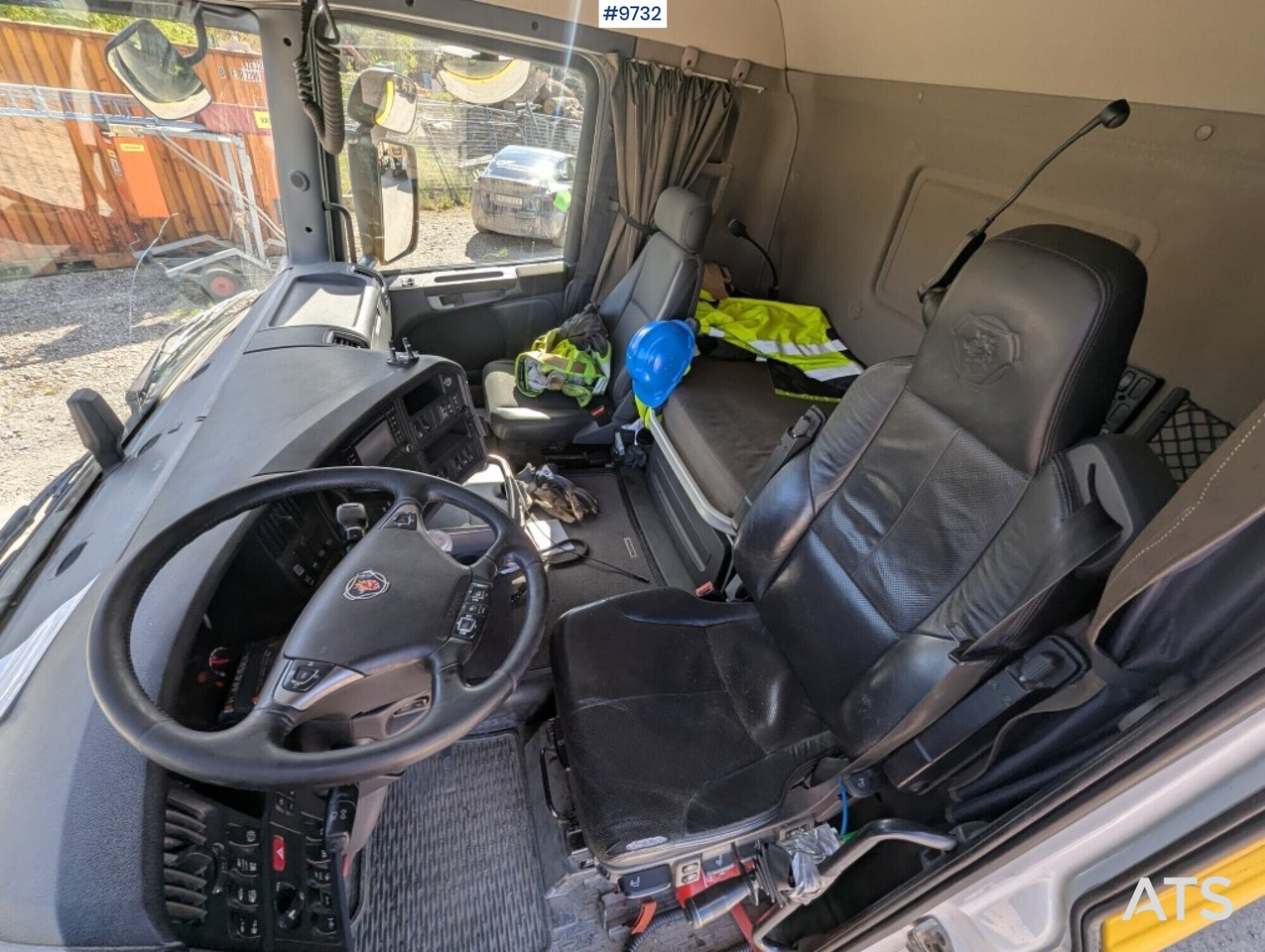 Hooklift Truck Scania R520 6x2 with flatbed - Camion cu cârlig: Foto 5 Hooklift Truck Scania R520 6x2 with flatbed - Camion cu cârlig: Foto 5