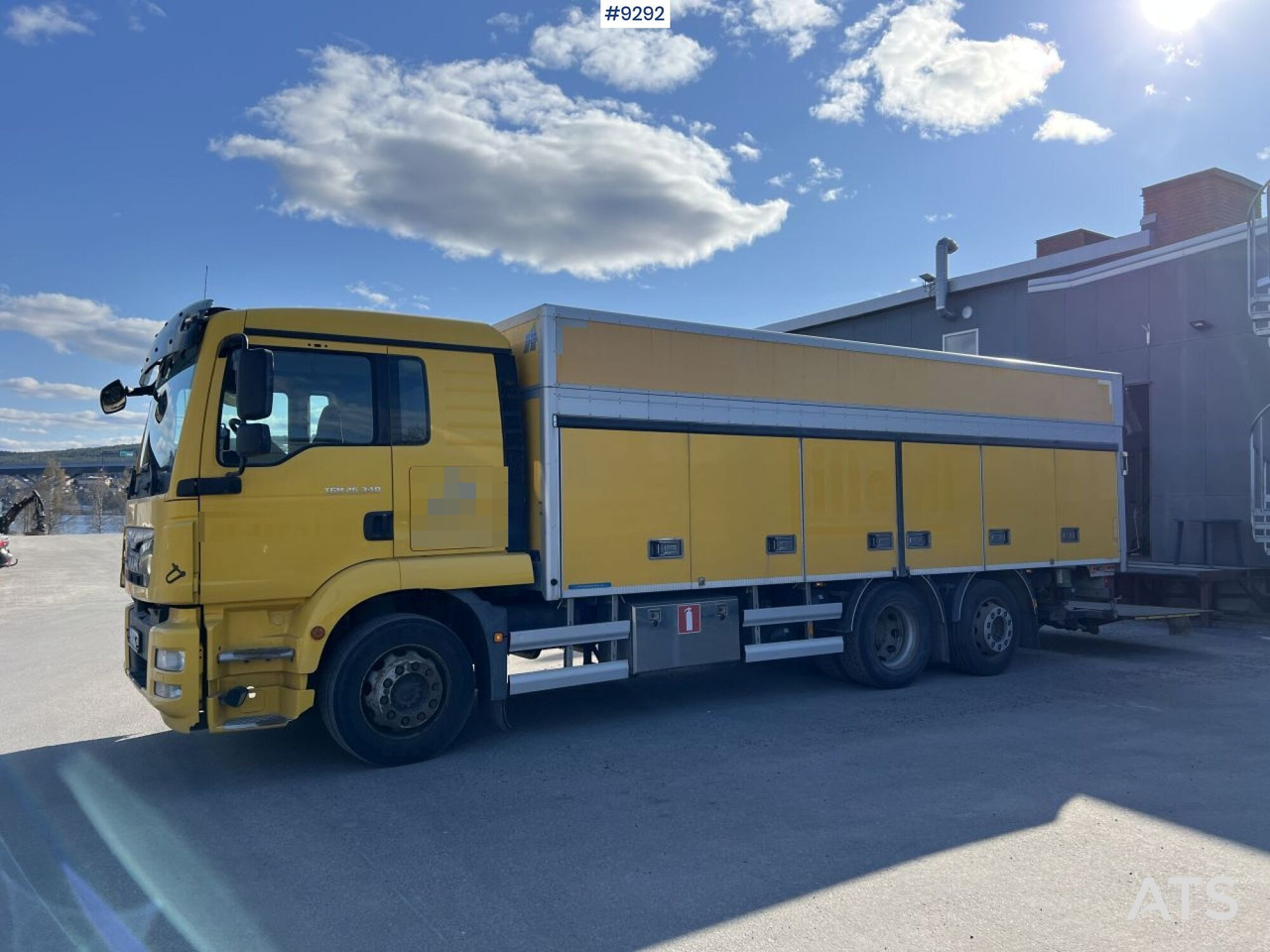 MAN TGM 26.340 6X2 Box truck - Camion furgon: Foto 1 MAN TGM 26.340 6X2 Box truck - Camion furgon: Foto 1