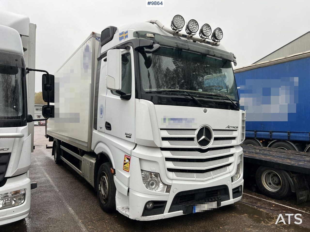 MERCEDES-BENZ ACTROS 963-0-A Box truck with tail lift - Camion furgon: Foto 2 MERCEDES-BENZ ACTROS 963-0-A Box truck with tail lift - Camion furgon: Foto 2