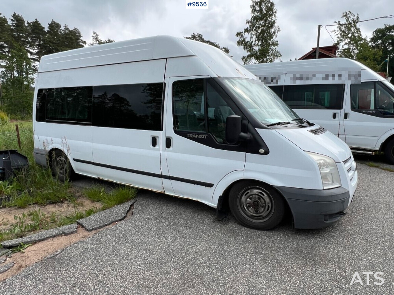 Minibus- Ford FDG6 Transit- Sold newly inspected - Microbuz, Transport persoane: Foto 1 Minibus- Ford FDG6 Transit- Sold newly inspected - Microbuz, Transport persoane: Foto 1