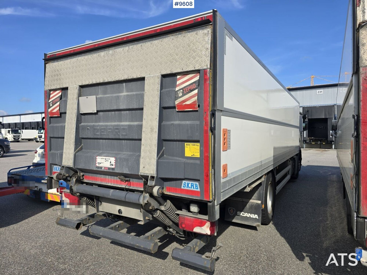 Scania P250 Liftable and lowerable body - Camion furgon: Foto 3 Scania P250 Liftable and lowerable body - Camion furgon: Foto 3