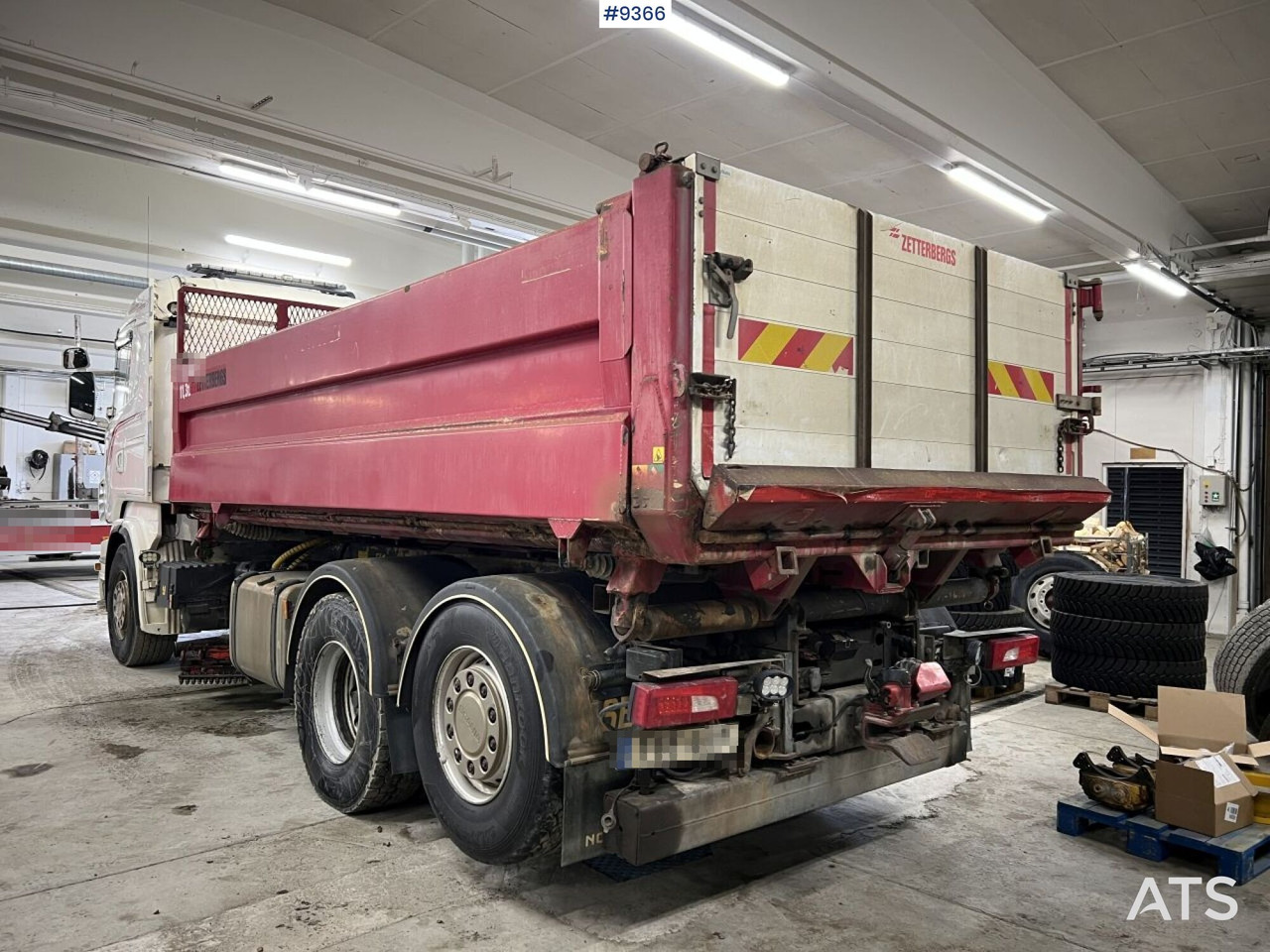Scania R560 with laxo lock and plow equipment - Camion basculantă: Foto 3 Scania R560 with laxo lock and plow equipment - Camion basculantă: Foto 3