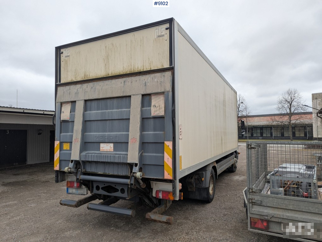 Skåpbil distribution Mercedes Benz 1224 L 4X2 - Camion furgon: Foto 2 Skåpbil distribution Mercedes Benz 1224 L 4X2 - Camion furgon: Foto 2