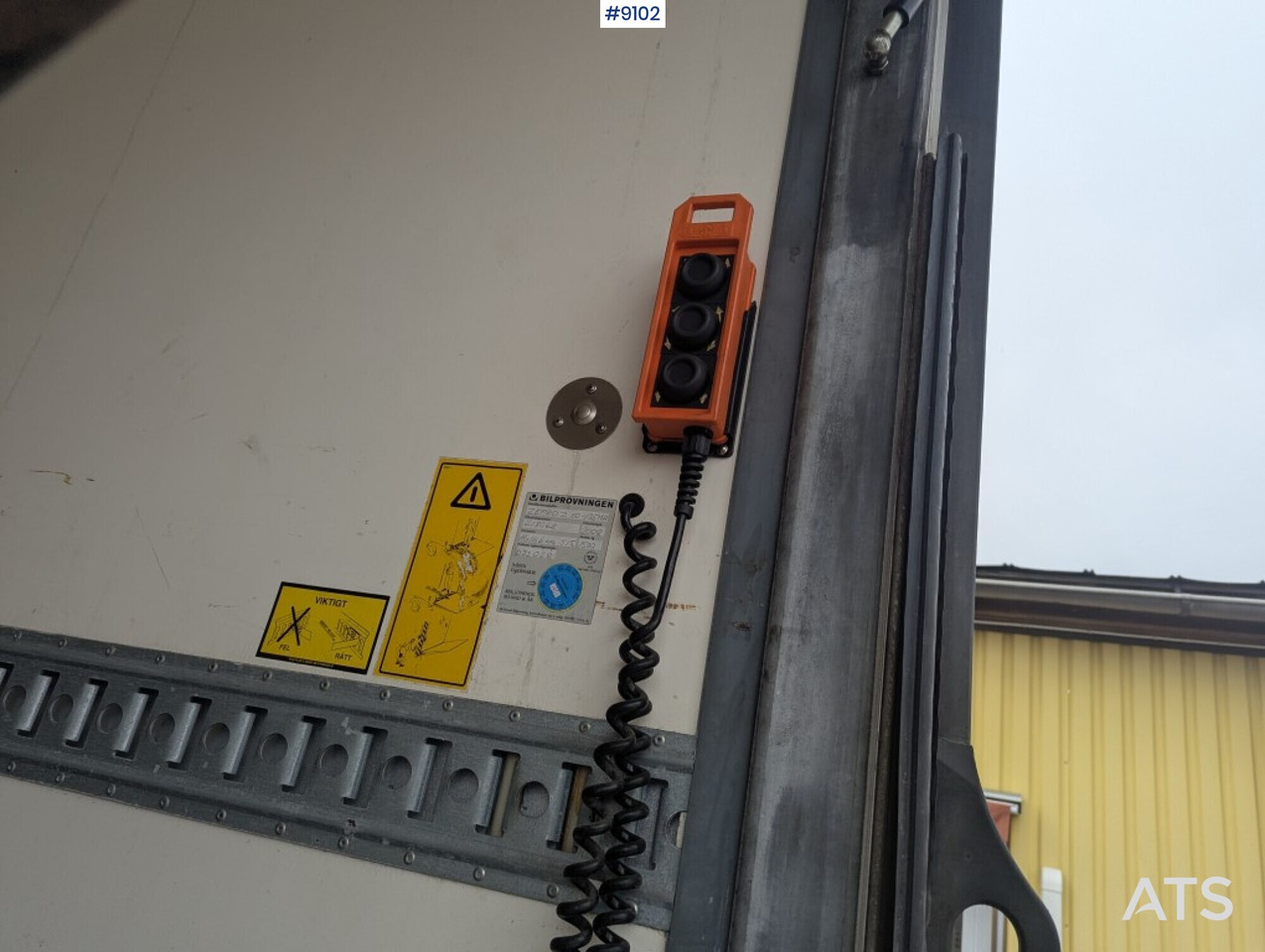 Skåpbil distribution Mercedes Benz 1224 L 4X2 - Camion furgon: Foto 5 Skåpbil distribution Mercedes Benz 1224 L 4X2 - Camion furgon: Foto 5