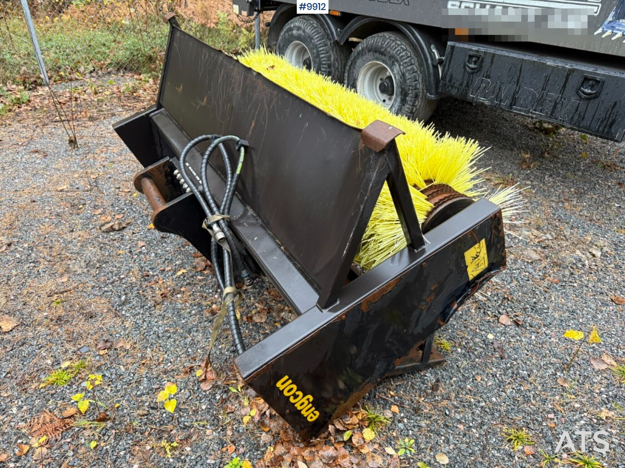 Sweeper Engcon SOP-SR1800-S60 - Perie: Foto 3 Sweeper Engcon SOP-SR1800-S60 - Perie: Foto 3