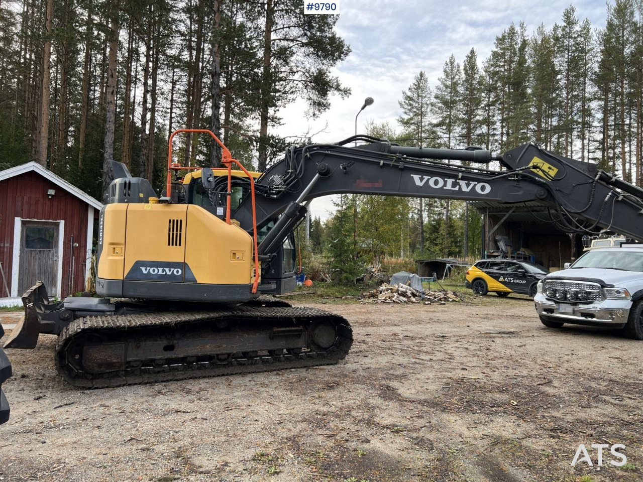 VOLVO ECR145 EL Excavator with attachments - Excavator pe şenile: Foto 4 VOLVO ECR145 EL Excavator with attachments - Excavator pe şenile: Foto 4