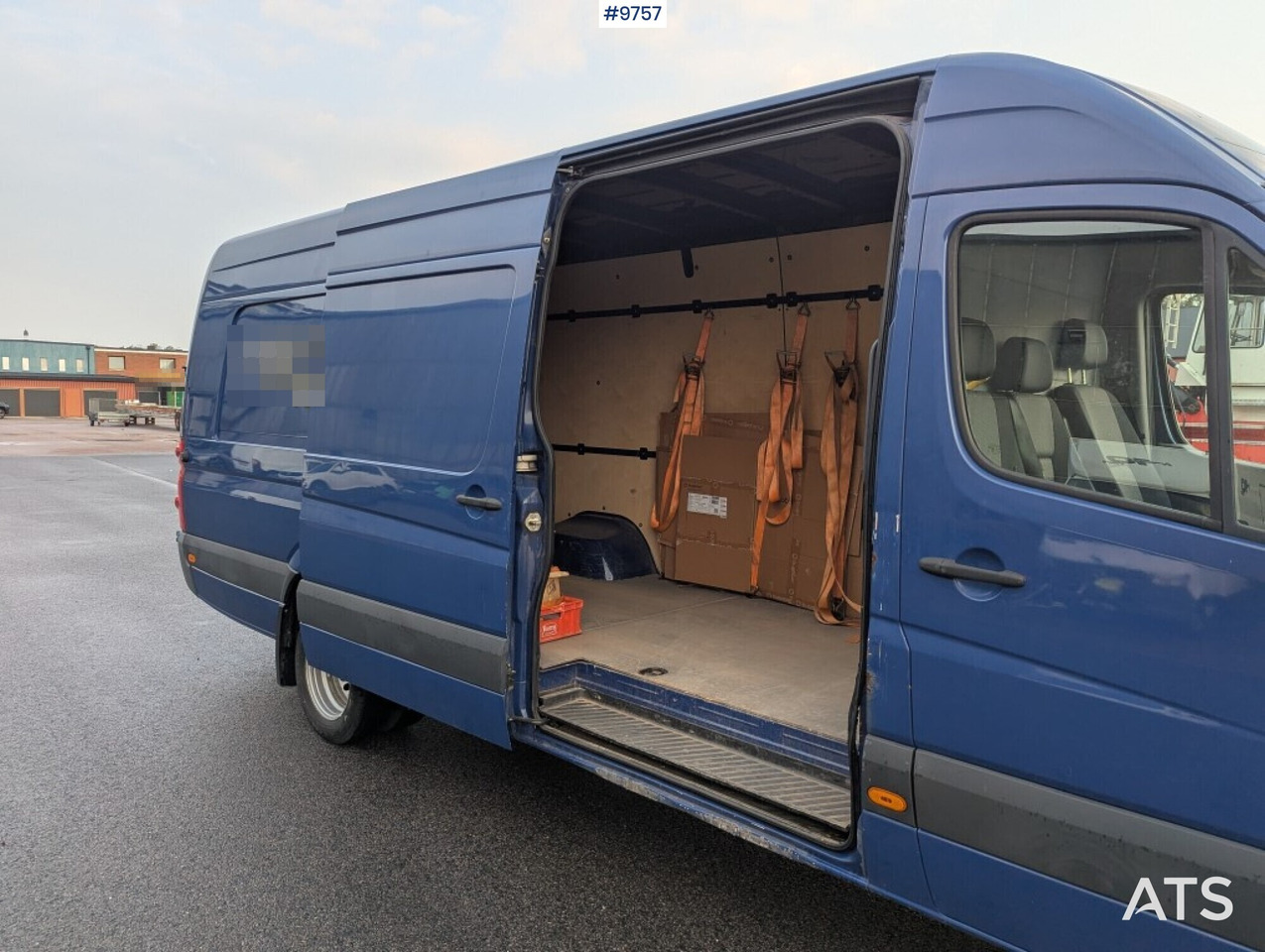 Volkswagen Crafter 50 van, C-registered - Dubă: Foto 5 Volkswagen Crafter 50 van, C-registered - Dubă: Foto 5