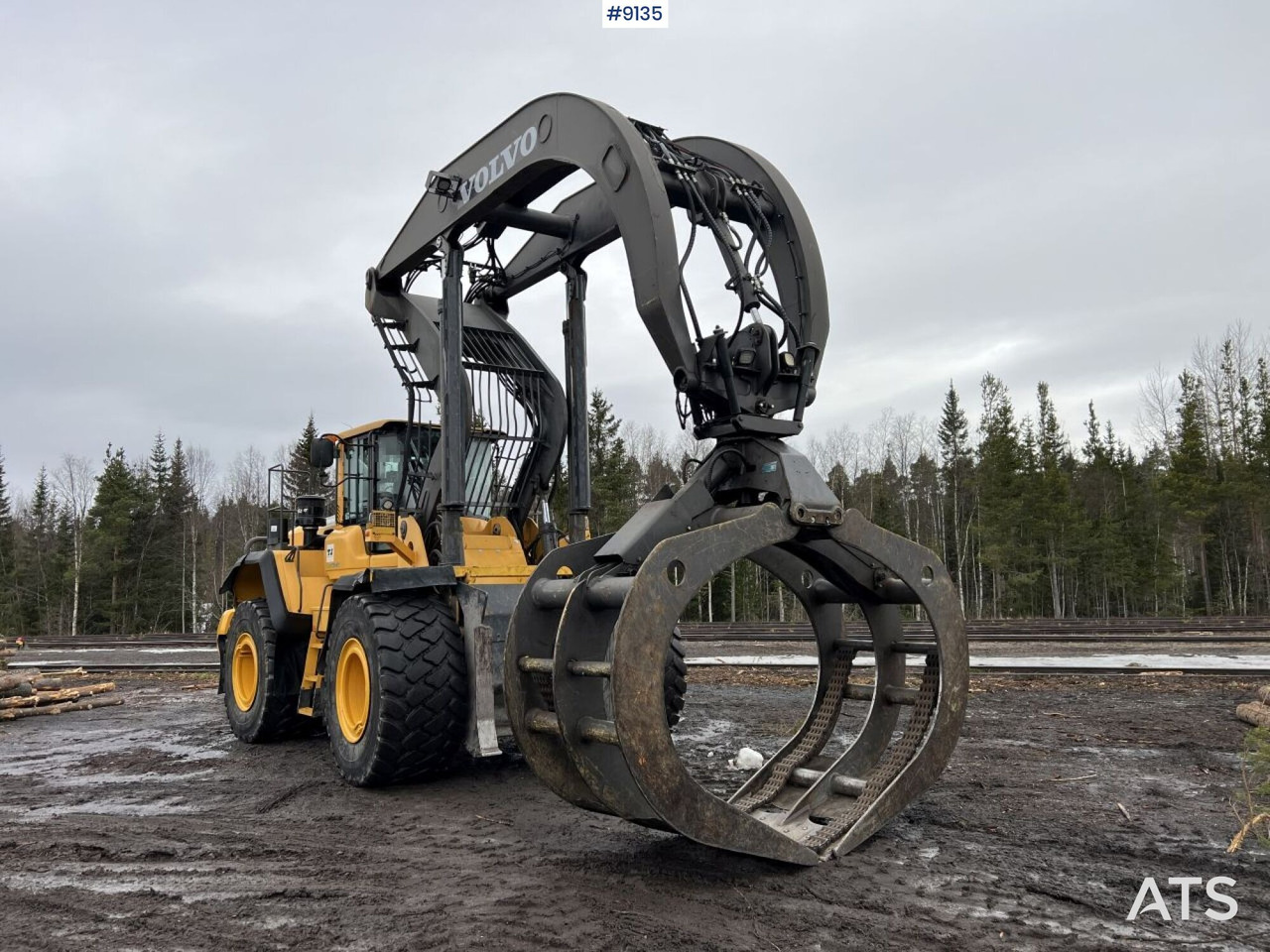 Volvo L 180 G High lifter / Log handler (VIDEO) - Încărcător frontal pe pneuri: Foto 2 Volvo L 180 G High lifter / Log handler (VIDEO) - Încărcător frontal pe pneuri: Foto 2