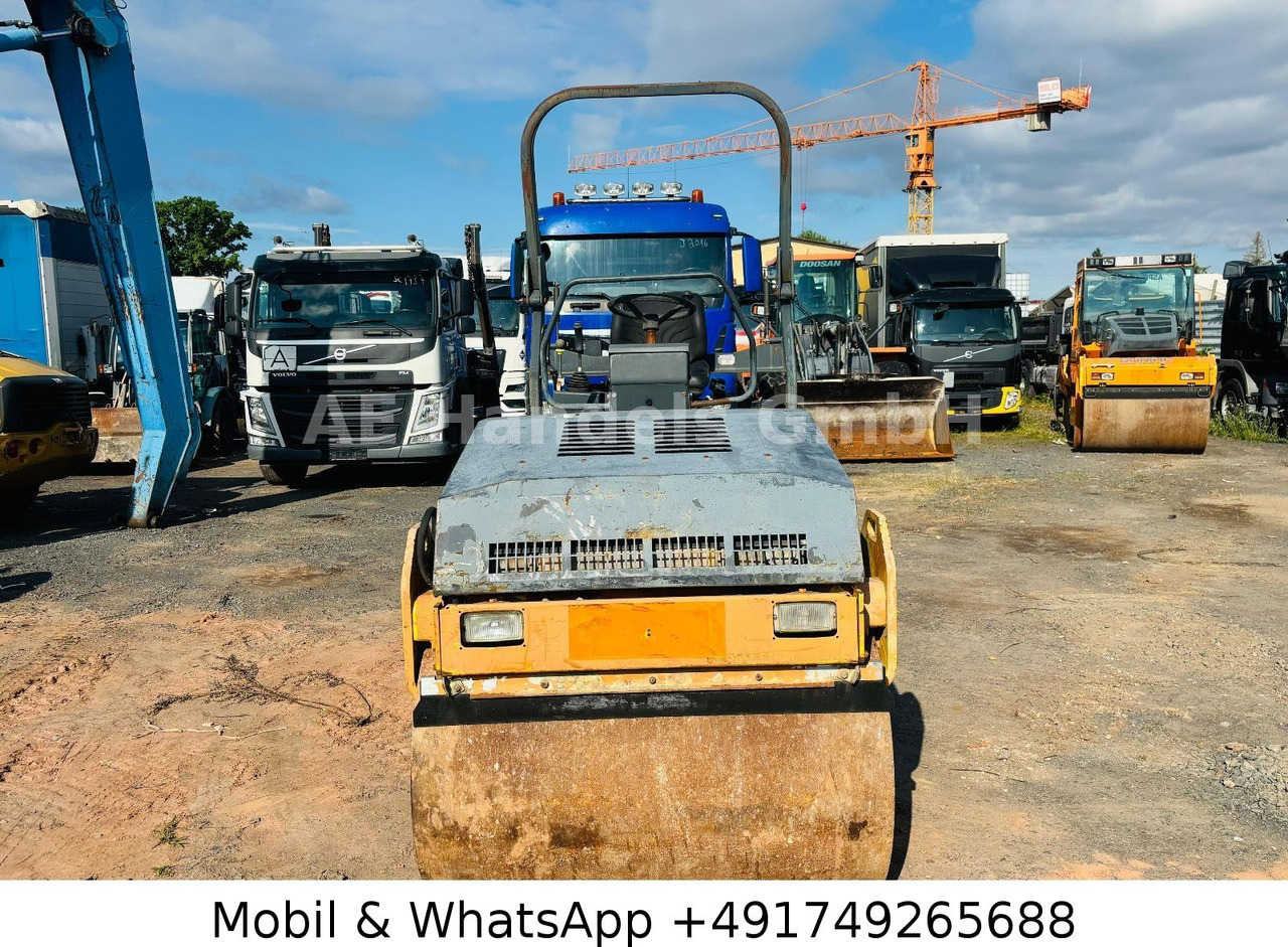 BOMAG Vibrokombiwalze BW 135 AC *Wasserkühlung - Cilindru compactor mixt: Foto 4 BOMAG Vibrokombiwalze BW 135 AC *Wasserkühlung - Cilindru compactor mixt: Foto 4