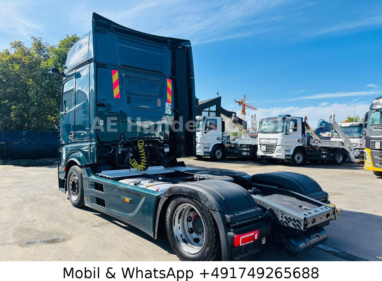 Mercedes-Benz Actros V 1843 L LL LowDeck *Retarder/ACC/2xTank - Cap tractor: Foto 5 Mercedes-Benz Actros V 1843 L LL LowDeck *Retarder/ACC/2xTank - Cap tractor: Foto 5