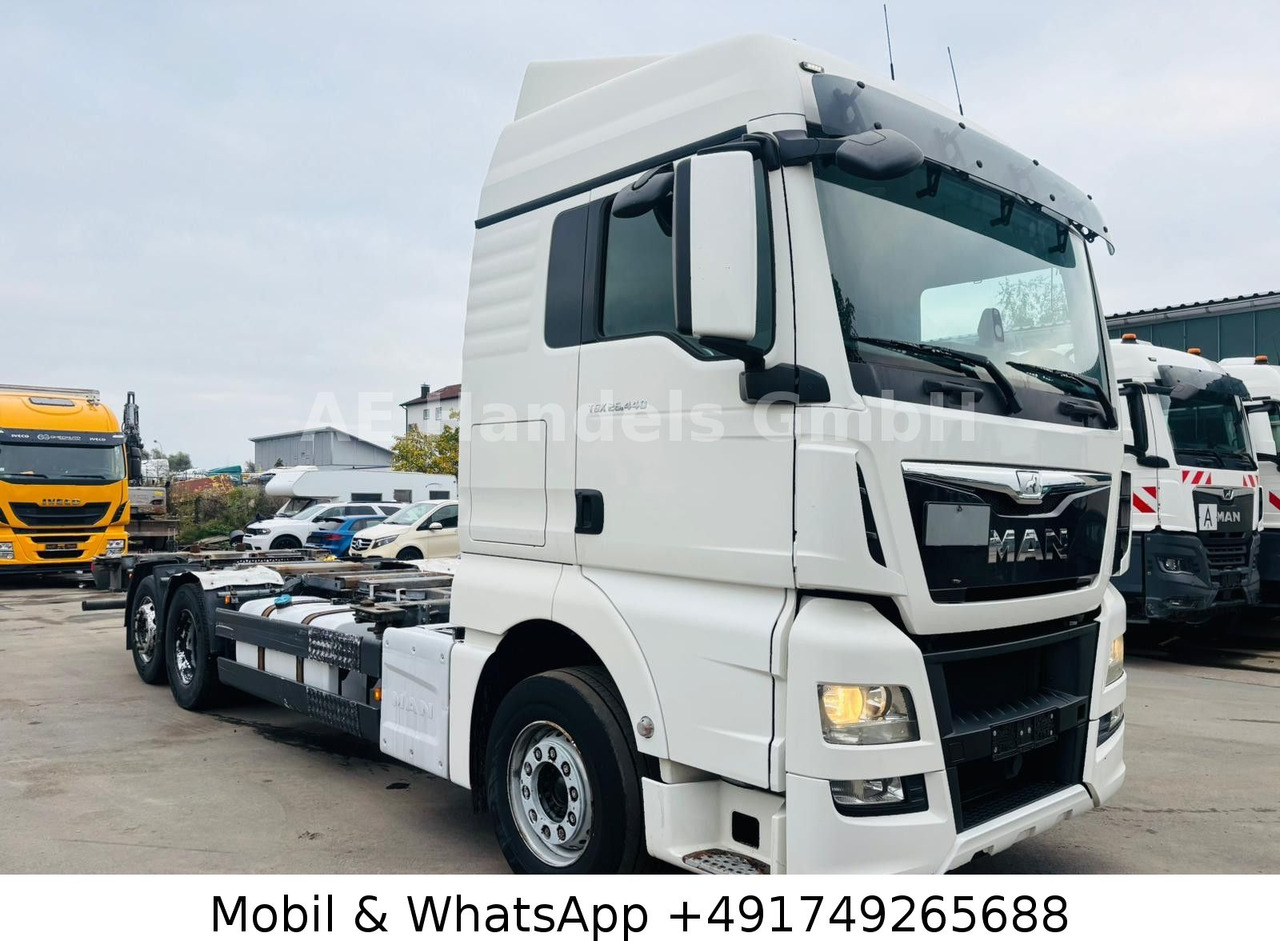 MAN TGX 26.440 BDF XLX LL 6x2 *Retarder/ACC/Lift/AHK - Camion şasiu: Foto 1 MAN TGX 26.440 BDF XLX LL 6x2 *Retarder/ACC/Lift/AHK - Camion şasiu: Foto 1