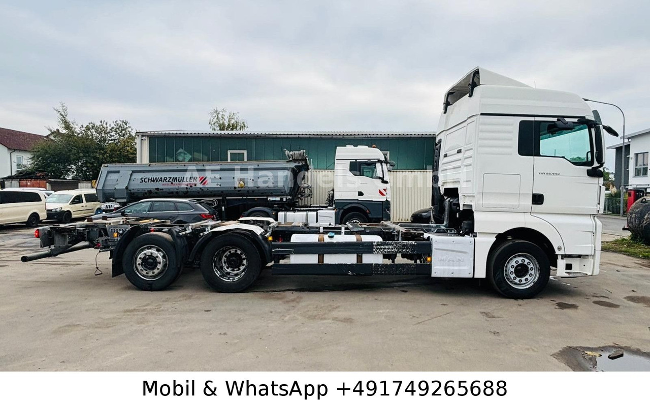 MAN TGX 26.440 BDF XLX LL 6x2 *Retarder/ACC/Lift/AHK - Camion şasiu: Foto 2 MAN TGX 26.440 BDF XLX LL 6x2 *Retarder/ACC/Lift/AHK - Camion şasiu: Foto 2