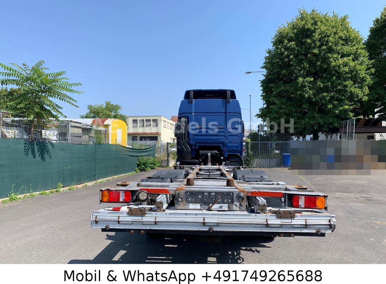 MAN TGX 26.440 XLX LL 6x2 *Retarder/LDW/LBW/3.Lenk - Camion transport containere/ Swap body: Foto 4 MAN TGX 26.440 XLX LL 6x2 *Retarder/LDW/LBW/3.Lenk - Camion transport containere/ Swap body: Foto 4