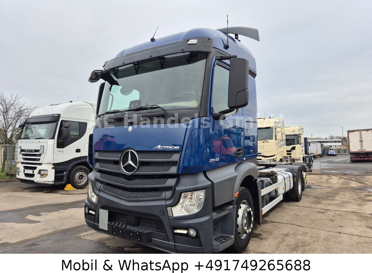 Mercedes-Benz Actros 4 2542 StreamSpace LL BDF *Retader/Multi - Camion transport containere/ Swap body: Foto 1 Mercedes-Benz Actros 4 2542 StreamSpace LL BDF *Retader/Multi - Camion transport containere/ Swap body: Foto 1