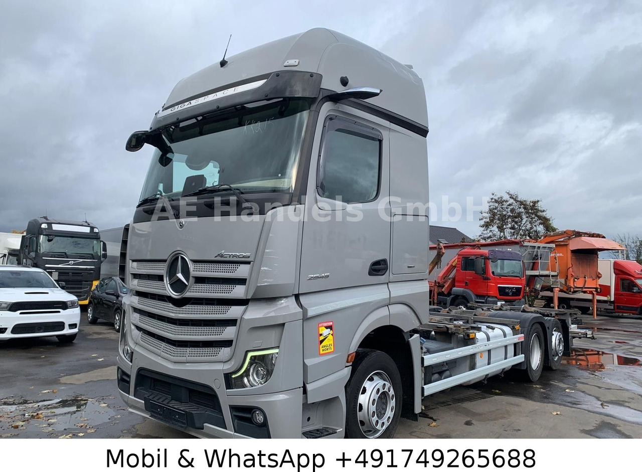 Mercedes-Benz Actros V 2545 BigSpace LL*Retarder/LBW/Lenk+Lift - Camion transport containere/ Swap body: Foto 1 Mercedes-Benz Actros V 2545 BigSpace LL*Retarder/LBW/Lenk+Lift - Camion transport containere/ Swap body: Foto 1