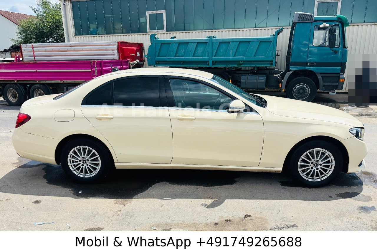 Mercedes-Benz E 220 d *Leder / Sitzheizung / Tempomat - Berlină/ Sedan: Foto 2 Mercedes-Benz E 220 d *Leder / Sitzheizung / Tempomat - Berlină/ Sedan: Foto 2