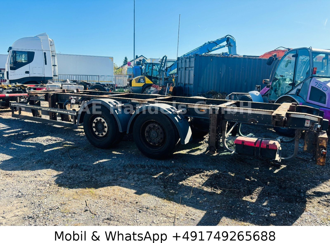 Schmitz Cargobull ZWF 18/L Tandem BDF Tiefgekoppelt*Scheibenbremse - Remorcă şasiu: Foto 5 Schmitz Cargobull ZWF 18/L Tandem BDF Tiefgekoppelt*Scheibenbremse - Remorcă şasiu: Foto 5
