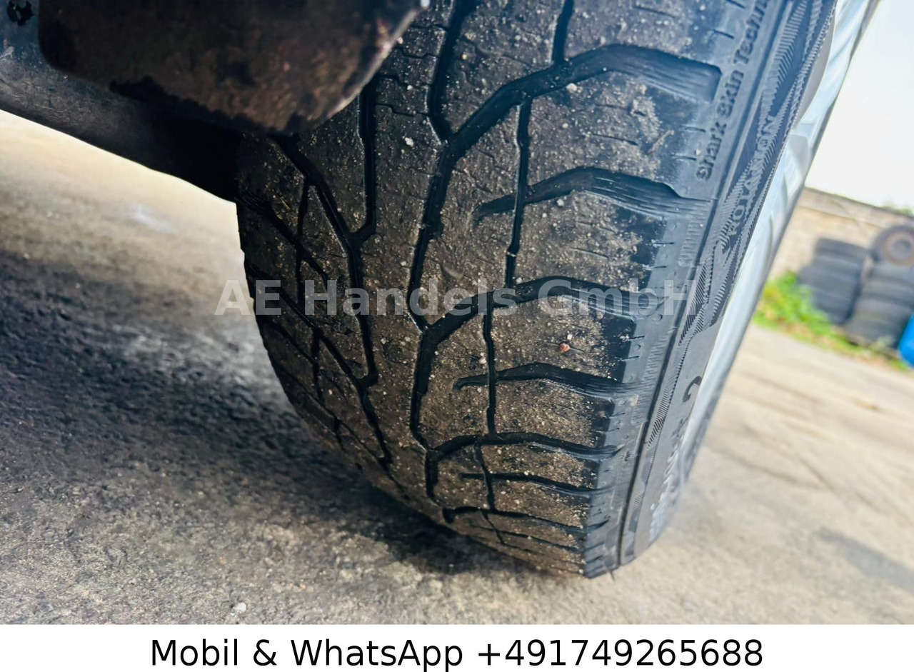 Transport persoane Volkswagen Touran 2.0 TDI DSG *7Sitzer/Eletr.Heckklape/Temp: Foto 14 Transport persoane Volkswagen Touran 2.0 TDI DSG *7Sitzer/Eletr.Heckklape/Temp: Foto 14