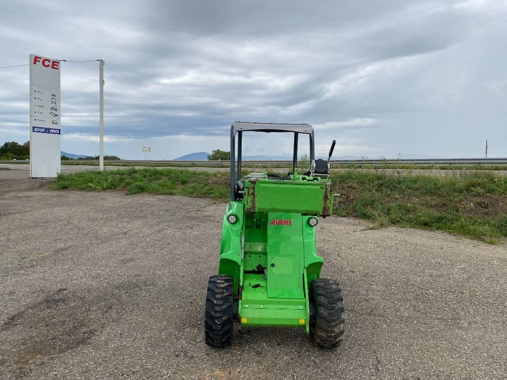 Avant M 528 EIPTT /Certificat CE endommagée - Încărcător articulat: Foto 3 Avant M 528 EIPTT /Certificat CE endommagée - Încărcător articulat: Foto 3