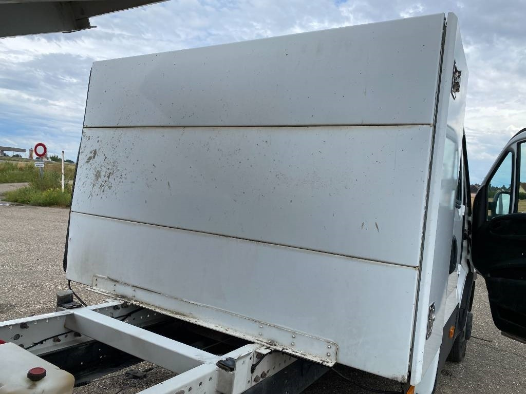 Autoutilitară basculantă, Autoutilitară cabină dublă Iveco DAILY 35-140 C14 2.3D/140 / JPM VULCAIN endommagé: Foto 44