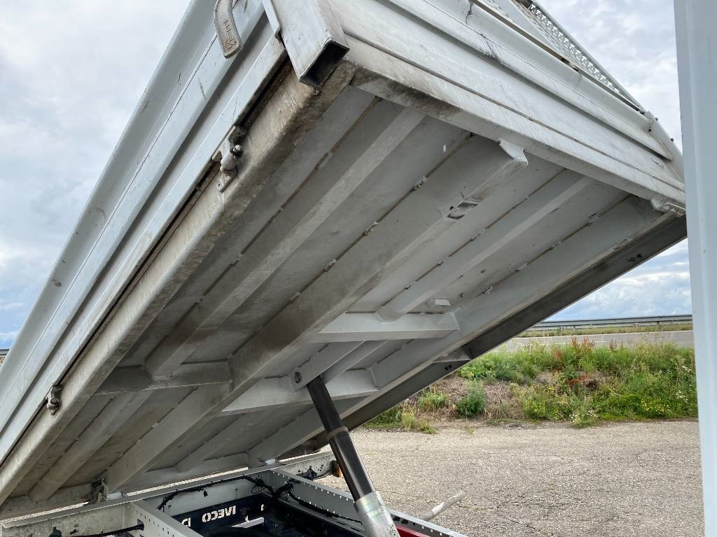 Autoutilitară basculantă, Autoutilitară cabină dublă Iveco DAILY 35-140 C14 2.3D/140 / JPM VULCAIN endommagé: Foto 45