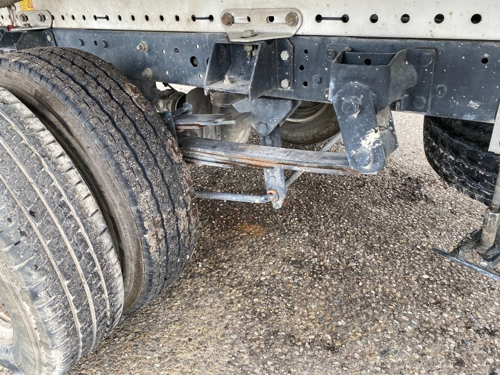 Autoutilitară basculantă, Autoutilitară cabină dublă Iveco DAILY 35-140 C14 2.3D/140 / JPM VULCAIN endommagé: Foto 32