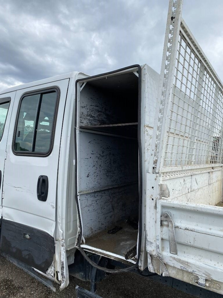 Autoutilitară basculantă, Autoutilitară cabină dublă Iveco DAILY 35-140 C14 2.3D/140 / JPM VULCAIN endommagé: Foto 29