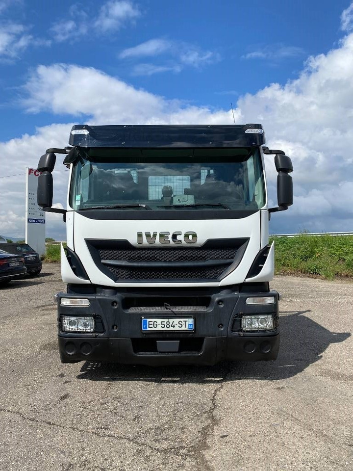 Iveco STRALIS 360 e6 A Réparer - Maşină de tractare: Foto 2 Iveco STRALIS 360 e6 A Réparer - Maşină de tractare: Foto 2