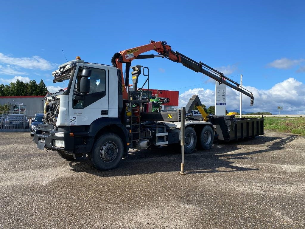 Iveco TRAKKER 410/EEV -PALFINGER PK13001-T18 endommagé - Camion cu cârlig: Foto 4 Iveco TRAKKER 410/EEV -PALFINGER PK13001-T18 endommagé - Camion cu cârlig: Foto 4