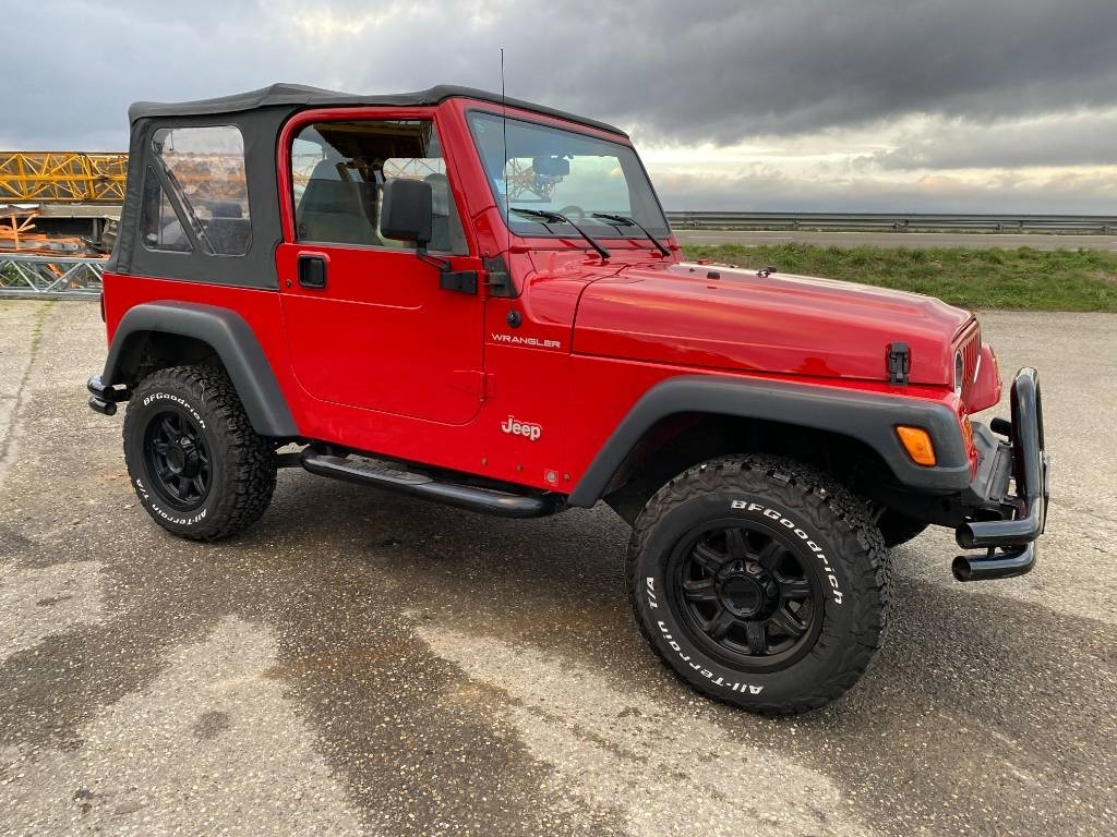 Jeep WRANGLER 2.5i 118 Véhicule d'Origine Française - SUV: Foto 3 Jeep WRANGLER 2.5i 118 Véhicule d'Origine Française - SUV: Foto 3
