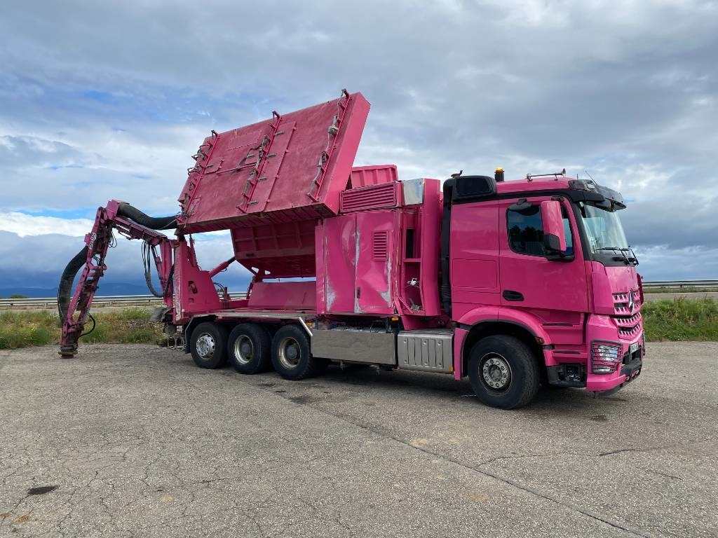 Mercedes-Benz ACTROS 3251/RSP ESE6-RD8000 endommagée - Maşină pentru vidanjări: Foto 5 Mercedes-Benz ACTROS 3251/RSP ESE6-RD8000 endommagée - Maşină pentru vidanjări: Foto 5