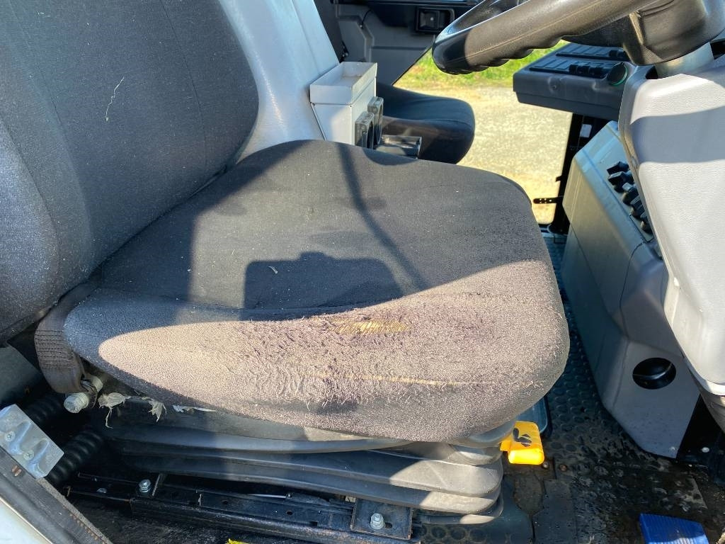 Măturătoare stradală Ravo CR 540 Euro6 Certificat CE / Origine Française: Foto 48