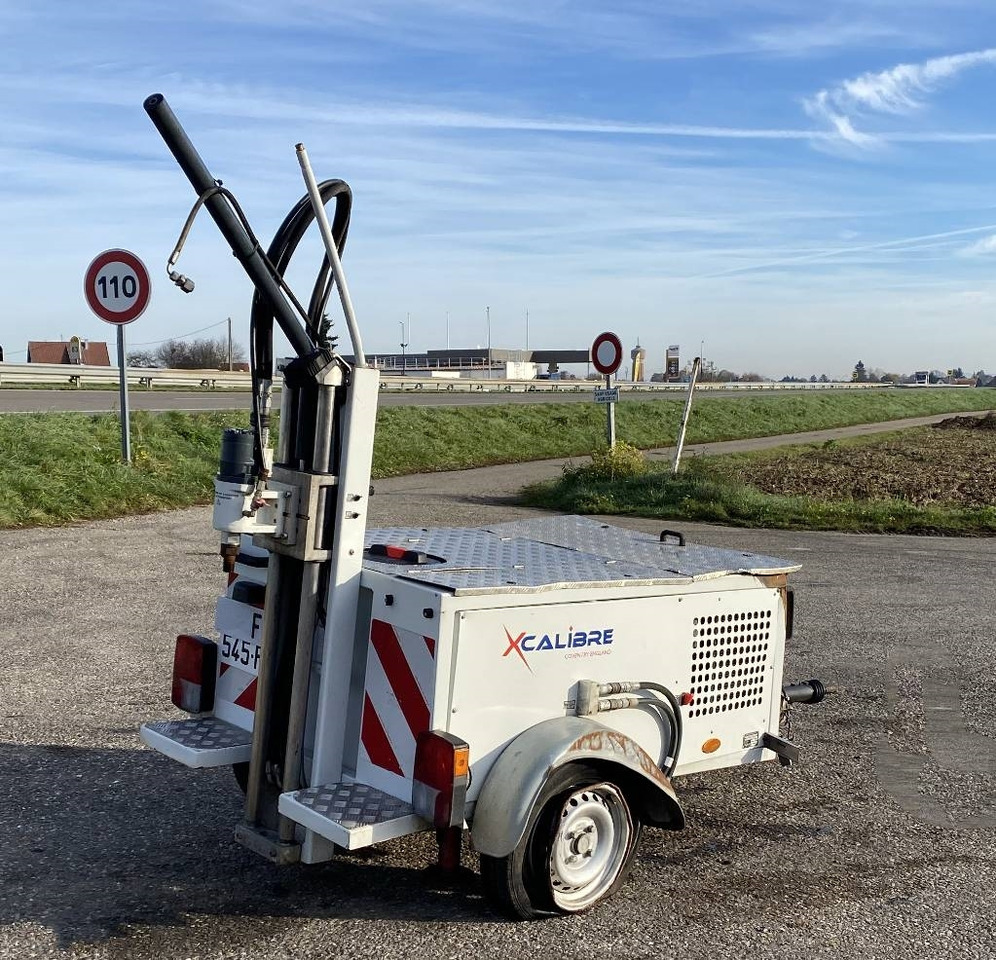 X CALIBRE T4P 1er Main endommagée - Maşină de foraj: Foto 4 X CALIBRE T4P 1er Main endommagée - Maşină de foraj: Foto 4