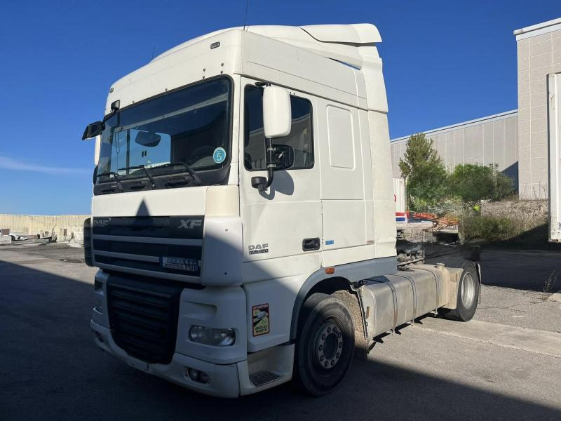 DAF XF 105.460 - Cap tractor: Foto 1 DAF XF 105.460 - Cap tractor: Foto 1
