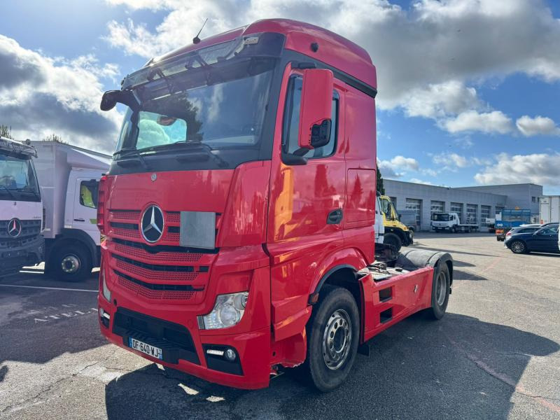 Mercedes Actros 1846 - Cap tractor: Foto 1 Mercedes Actros 1846 - Cap tractor: Foto 1