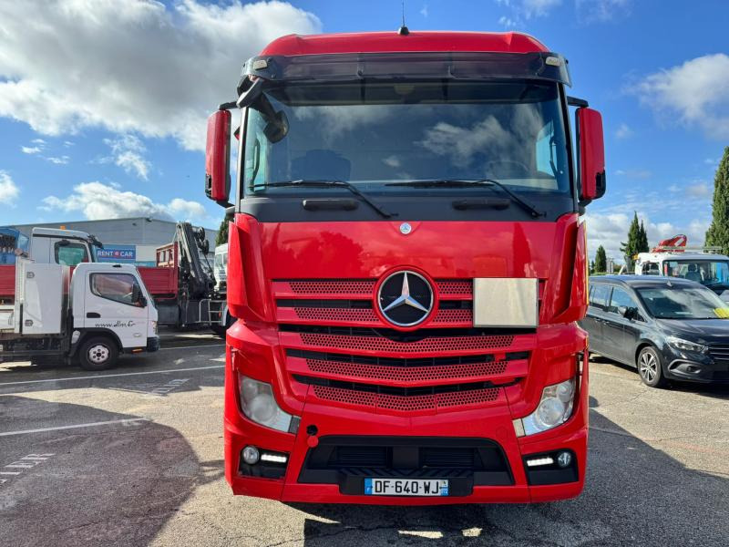 Mercedes Actros 1846 - Cap tractor: Foto 2 Mercedes Actros 1846 - Cap tractor: Foto 2