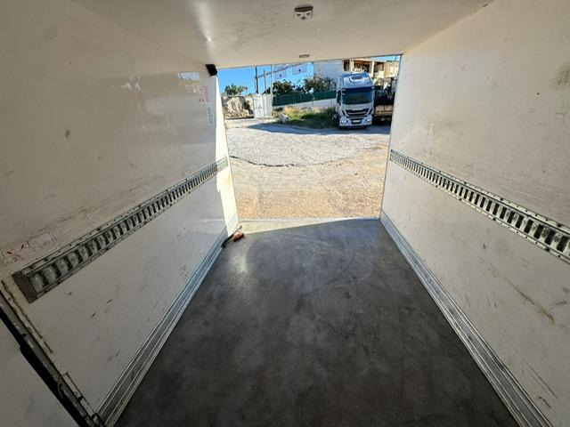 Iveco 35C16 CAISSE FRIGO LAMBERET ET CARRIER ET HAYON - Autoutilitară frigorifica: Foto 4 Iveco 35C16 CAISSE FRIGO LAMBERET ET CARRIER ET HAYON - Autoutilitară frigorifica: Foto 4