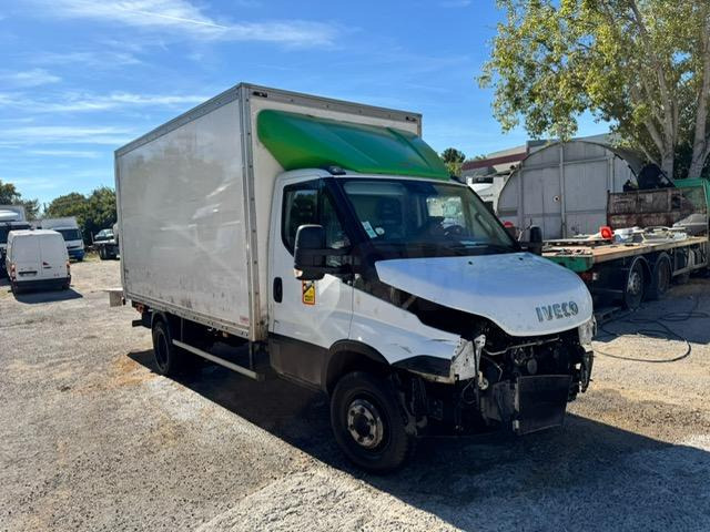 Iveco 70C180 CAISSE HAYON - Autoutilitară box: Foto 3 Iveco 70C180 CAISSE HAYON - Autoutilitară box: Foto 3