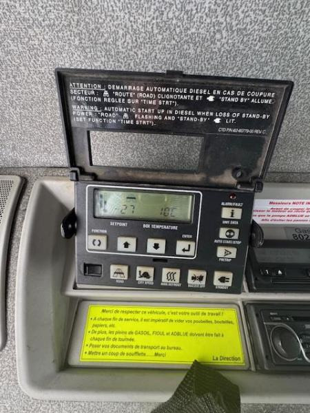 Iveco STRALIS 360 EEV FRIGO HAYON CARRIER - Camion frigider: Foto 5 Iveco STRALIS 360 EEV FRIGO HAYON CARRIER - Camion frigider: Foto 5
