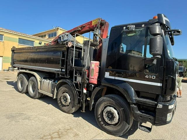Iveco TRAKKER 410 EEV BI-BENNE GRUE MARREL 8X4 - Camion basculantă: Foto 1 Iveco TRAKKER 410 EEV BI-BENNE GRUE MARREL 8X4 - Camion basculantă: Foto 1